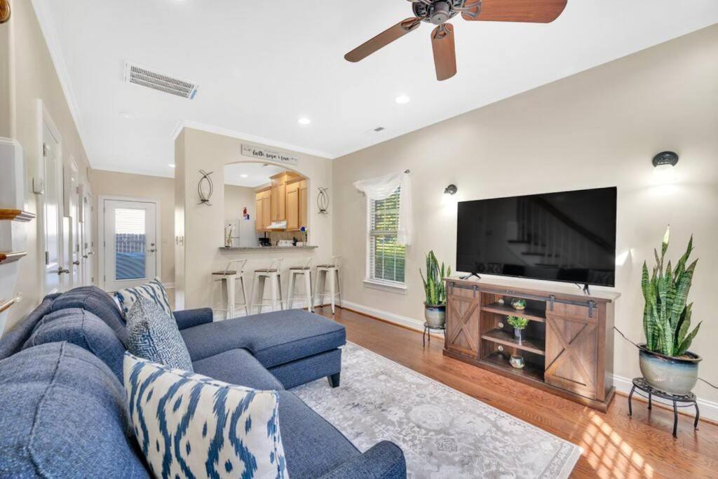 Cozy 2B Townhouse King Bed Free Parking Tv In Brs Villa Concord Exterior foto
